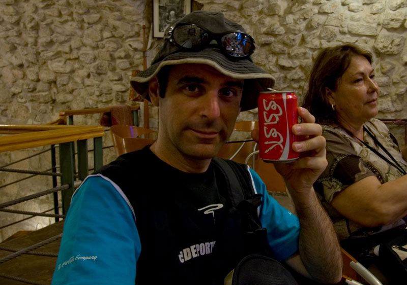 8 Y para terminar un saludo desde el barrio arabe... tomando joja jola!